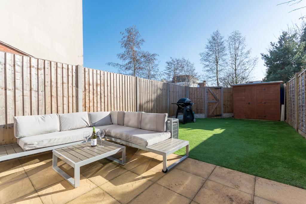 Appartement Castle Townhouse Kenilworth - Private Parking - 24 Hr Gym Access - Town Centre Extérieur photo